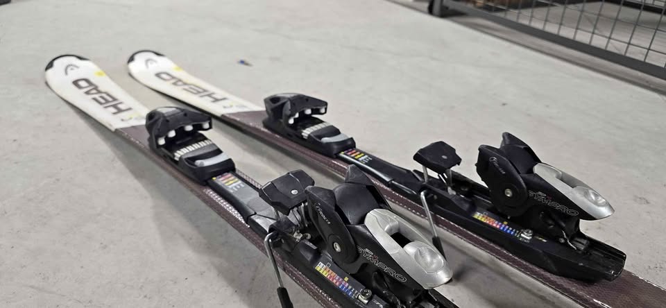 Head The Link ERA 2.0 Skis with Tyrolia Bindings