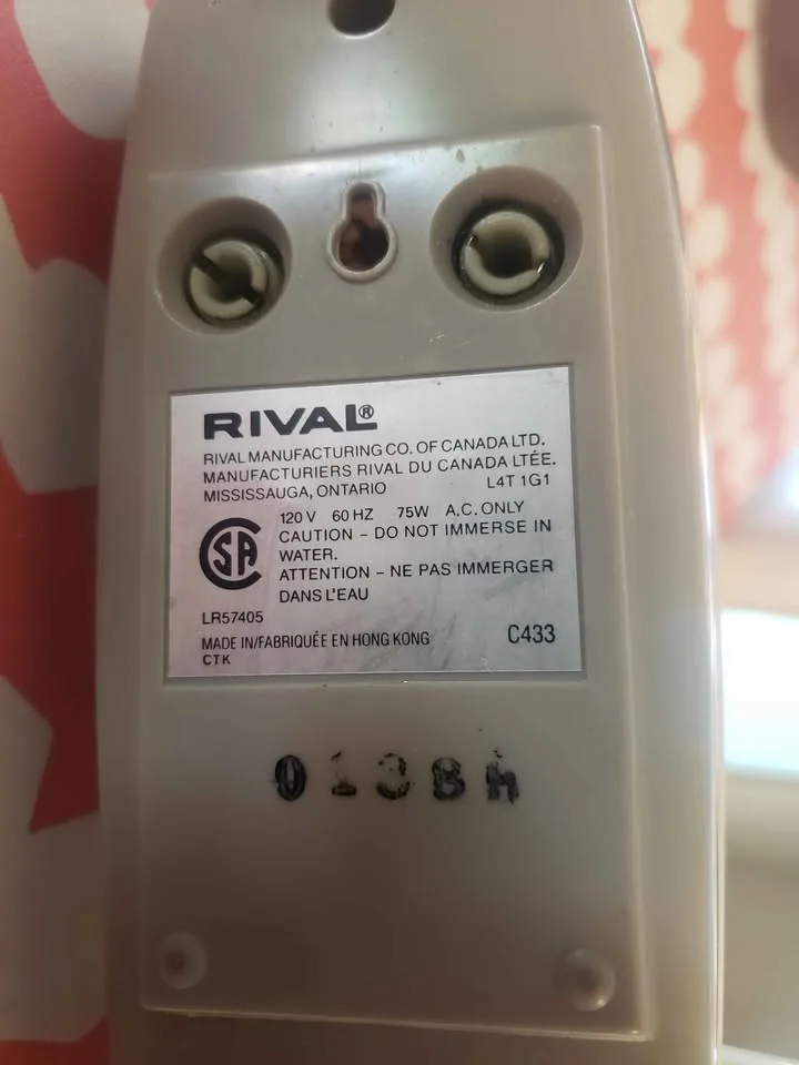 1990s Rival 3-speed Hand Mixer image indicator(4)