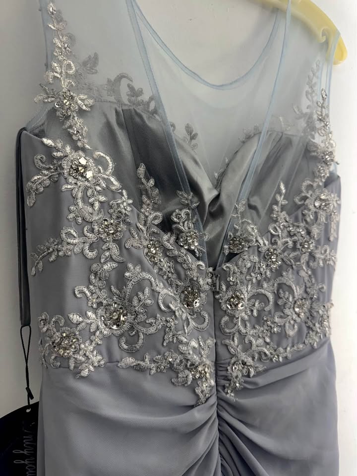 Gray Formal Gown Dress - photo 4