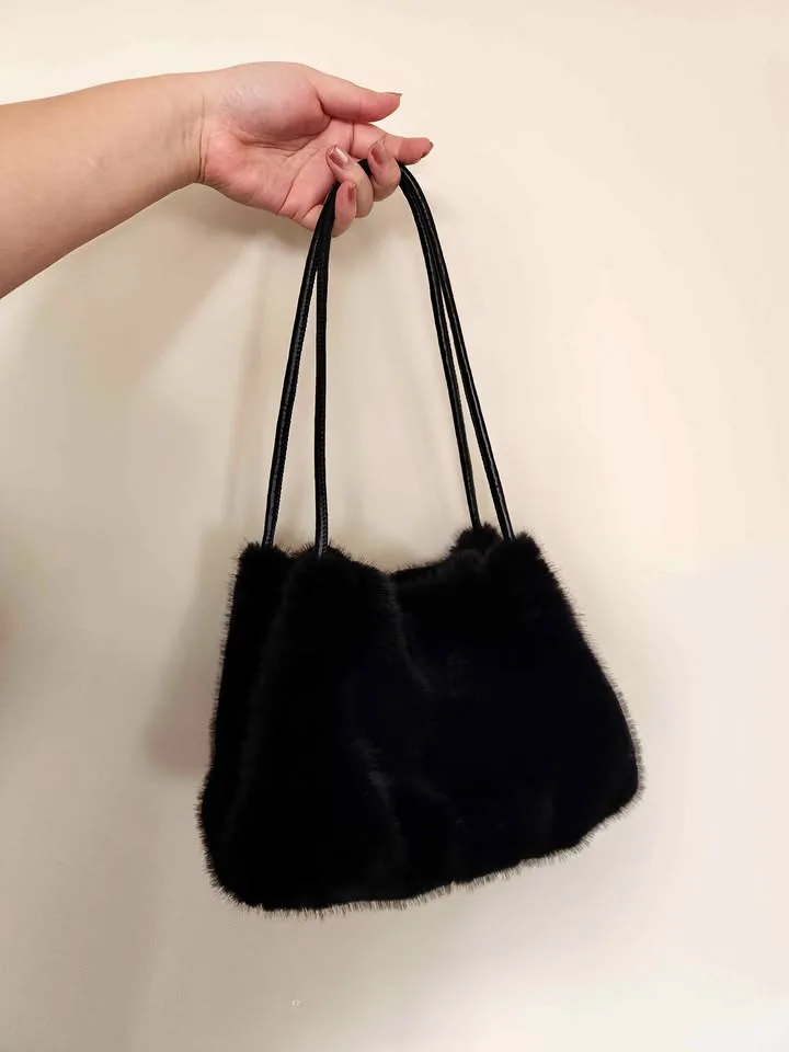 🥕 Black Faux Fur Bag Purse thumbnail