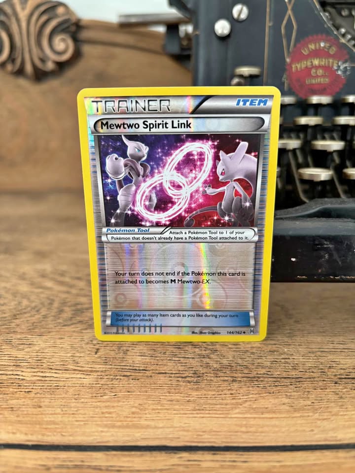 Mewtwo Spirit Link Pokémon BREAKthrough #144 Reverse Holo