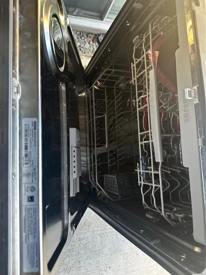Samsung Dishwasher for Sale image indicator(3)