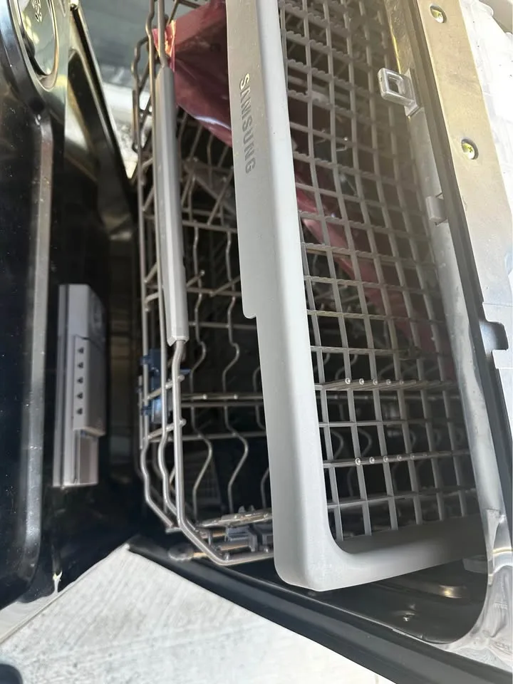 Samsung Dishwasher for Sale image indicator(9)