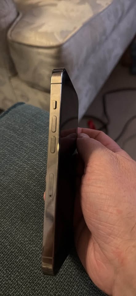 iPhone 14 128 GB Gold - photo 3