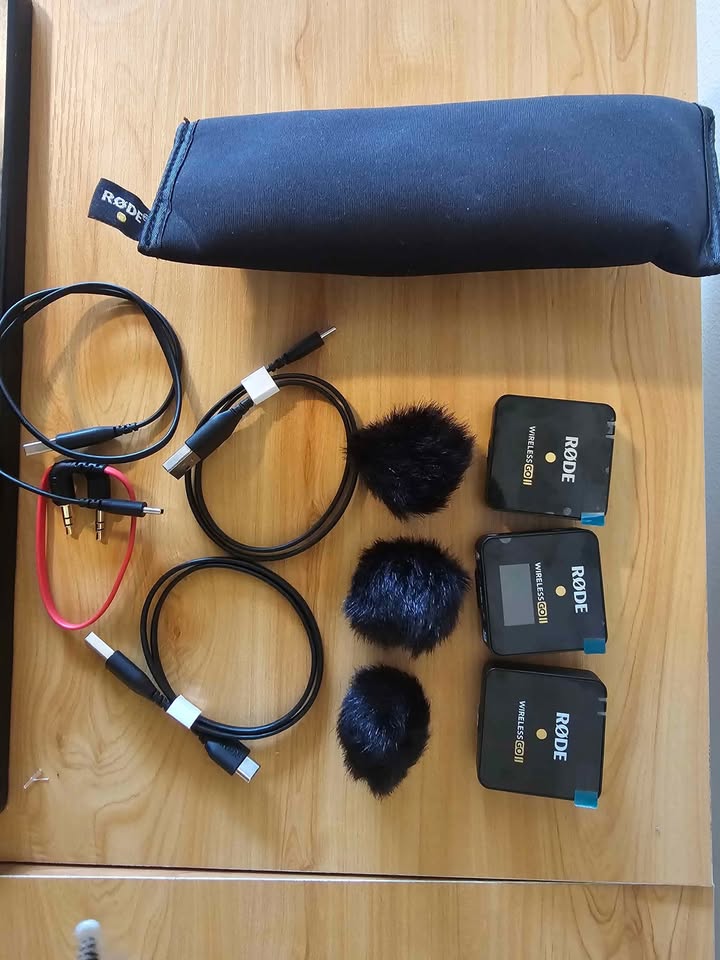 RØDE Wireless GO II Dual Mic System – Brand New, Never Used! - photo 3