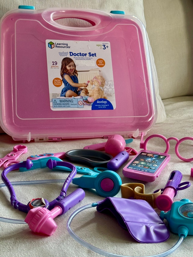 Doctor Playset – "Pretend & Play" Kit (Pink)