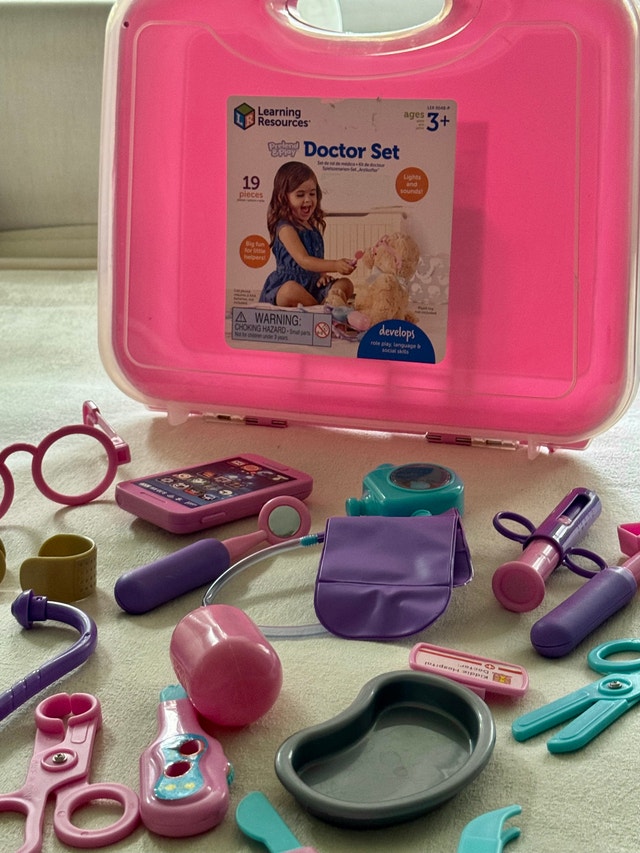 Doctor Playset – "Pretend & Play" Kit (Pink) - photo 4