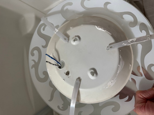 French Vintage Ceiling Light – Elegant Porcelain Shade - photo 2