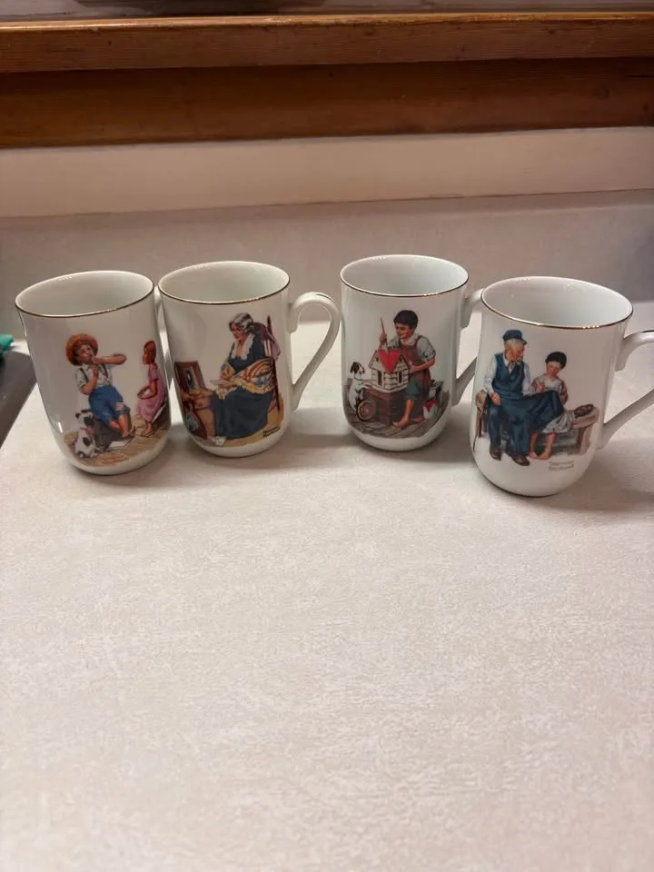 Norman Rockwell Collector Mugs – Set of 10 (Never Used) image indicator(5)