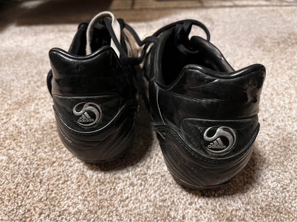 Adidas Predator Soccer Cleats (10.5) - photo 2