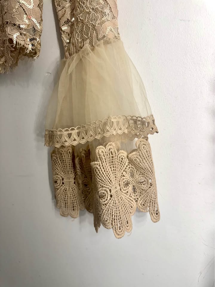 gold lace and sequin crop top with tiered bell sleeves - photo 4