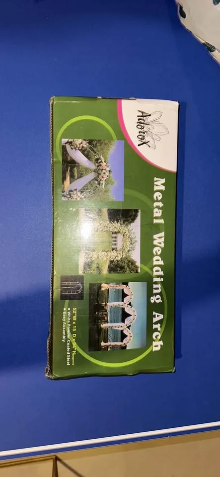 Metal Wedding Arch (w/ all decorations) image indicator(2)