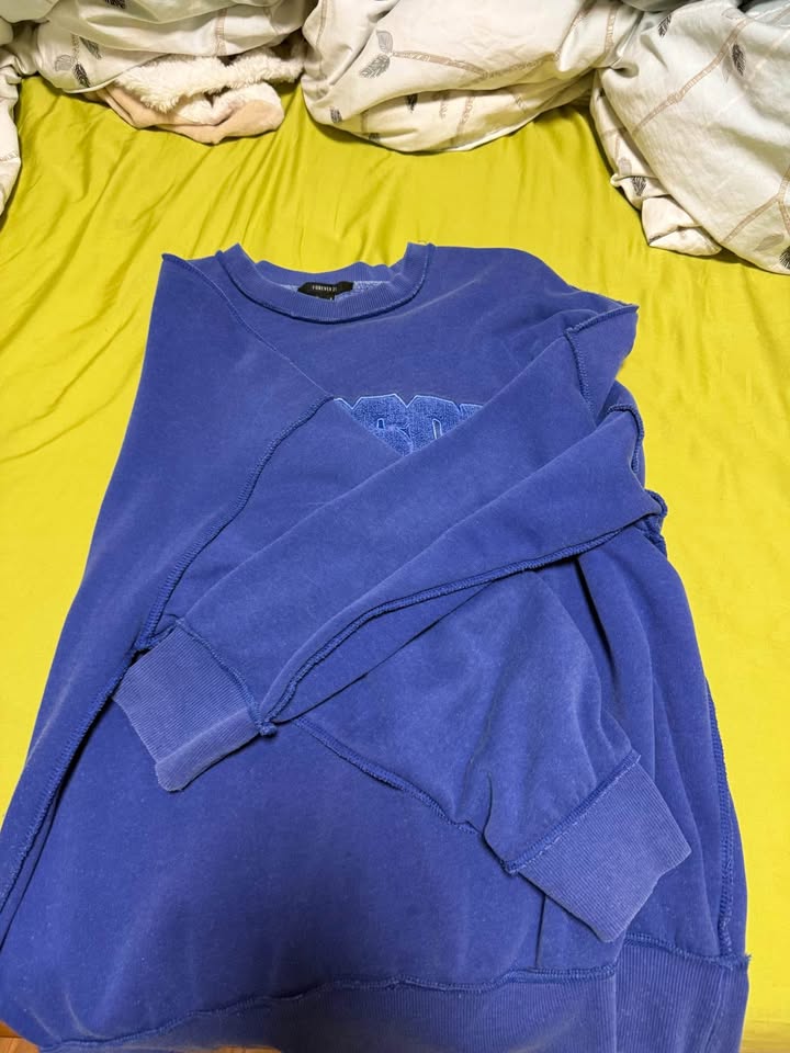 Forever 21 blue TUCSON sweatshirt - photo 2