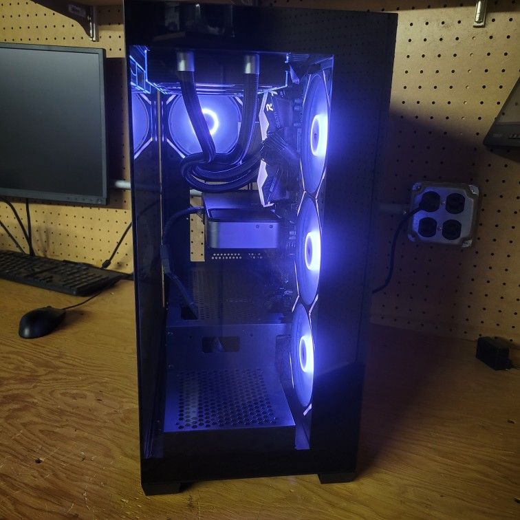 Gaming PC Ryzen 9-7900X + RTX 3070 FE - photo 3