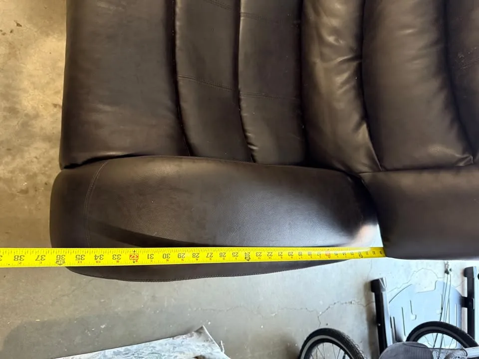 BLACK RECLINING SOFA IN THE BRAND NEW CONDITION.MAKE BEST YOUR O image indicator(7)