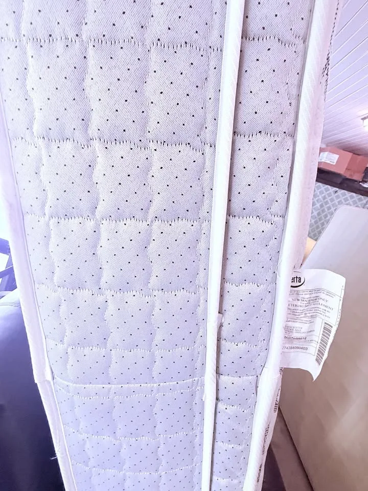 QUEEN SIZE BOX SPRING MATTRESS FRAME IN EXCELLENT CONDITION image indicator(3)