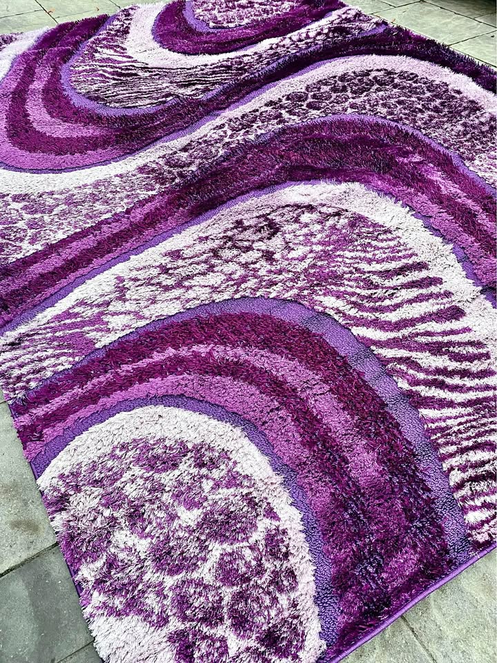 Beautiful shaggy Rug For Sale