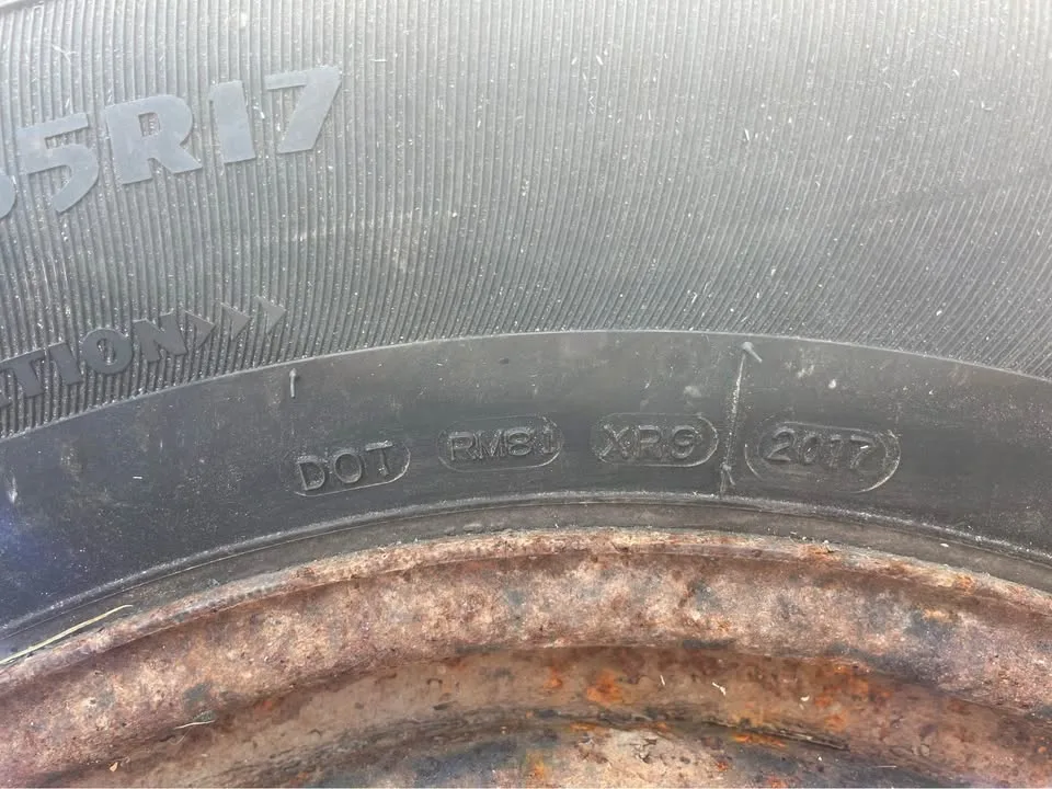 Snow tires and rims image indicator(2)