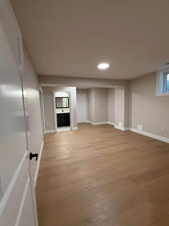 1 Bed 1 Bath - House image indicator(3)