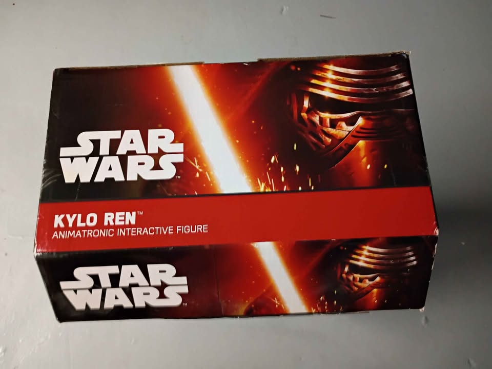 KYLO REN star wars animatronic interactive figure - photo 3