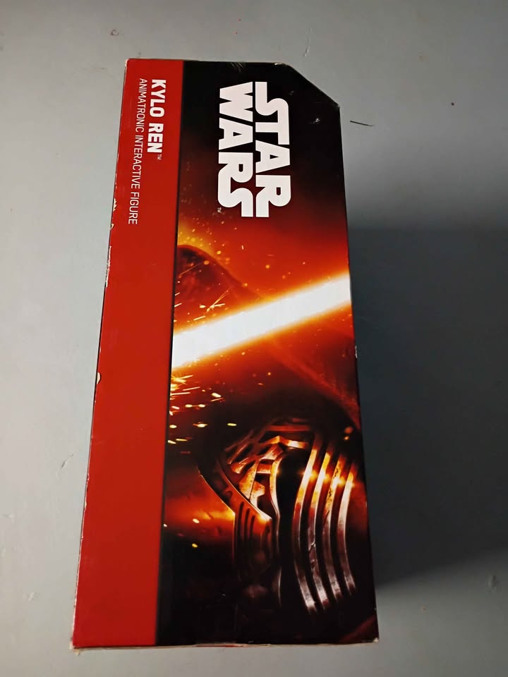 KYLO REN star wars animatronic interactive figure - photo 4