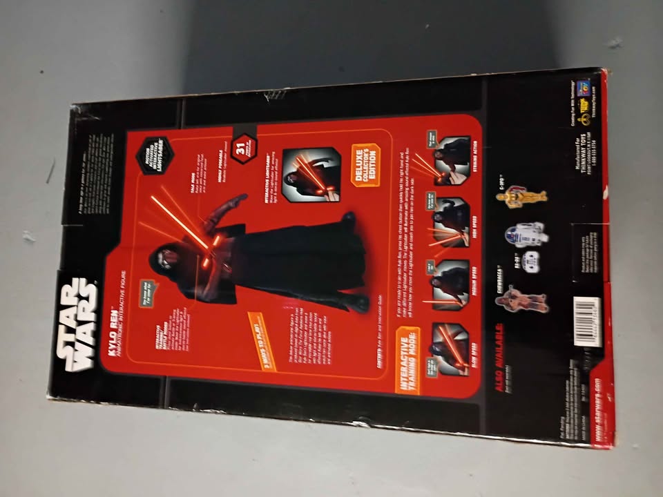 KYLO REN star wars animatronic interactive figure - photo 5