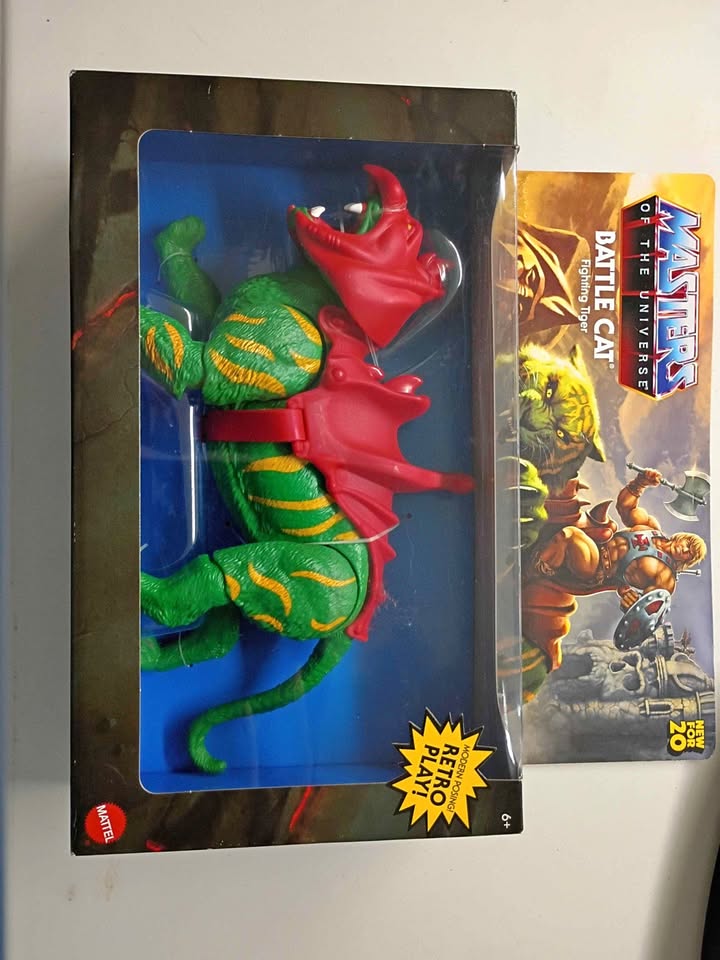 Battle cat fighting tiger masters of the universe
