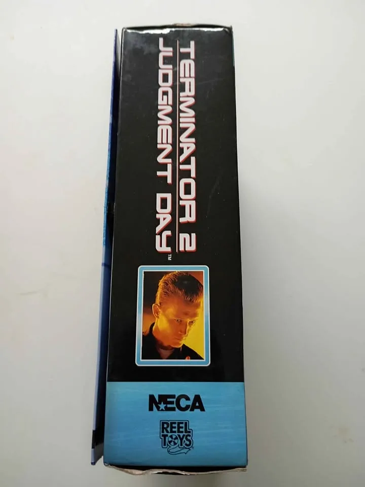 Neca T-1000 image indicator(3)