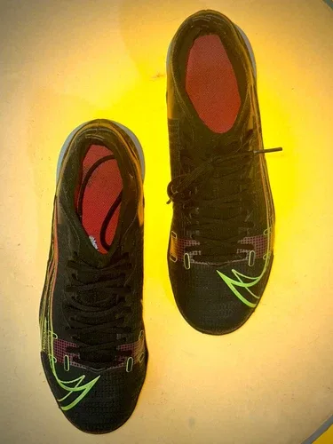 Nike Mercurial Superfly 8 Academy TF Men’s Sz: 6.5 image indicator(4)