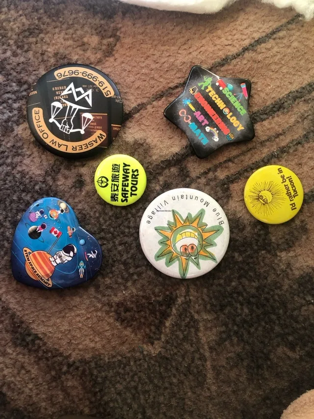 Collectible Pins image indicator(2)