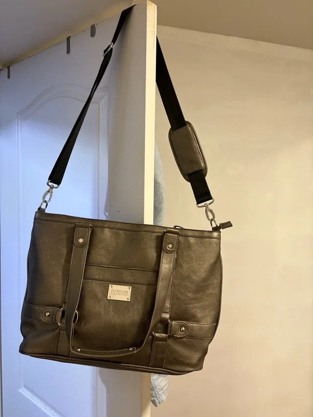 Kenneth Cole Reaction Bag thumbnail