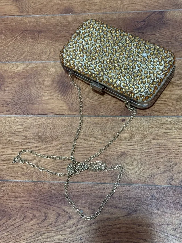 Clutch Golden color thumbnail