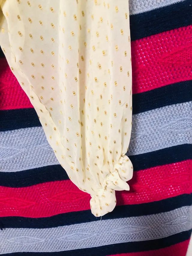 Ruffle Top image indicator(4)