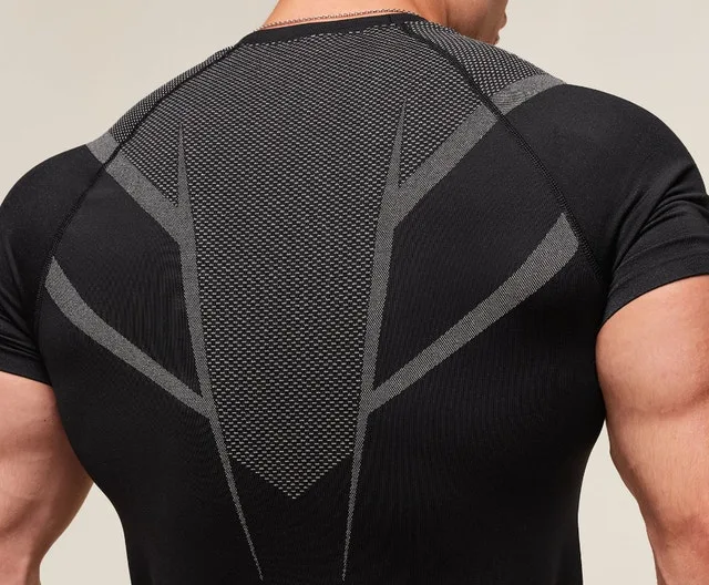 Onyx 5.0 Gymshark Seamless T-Shirt Black/Light Grey (Large) NEW image indicator(5)