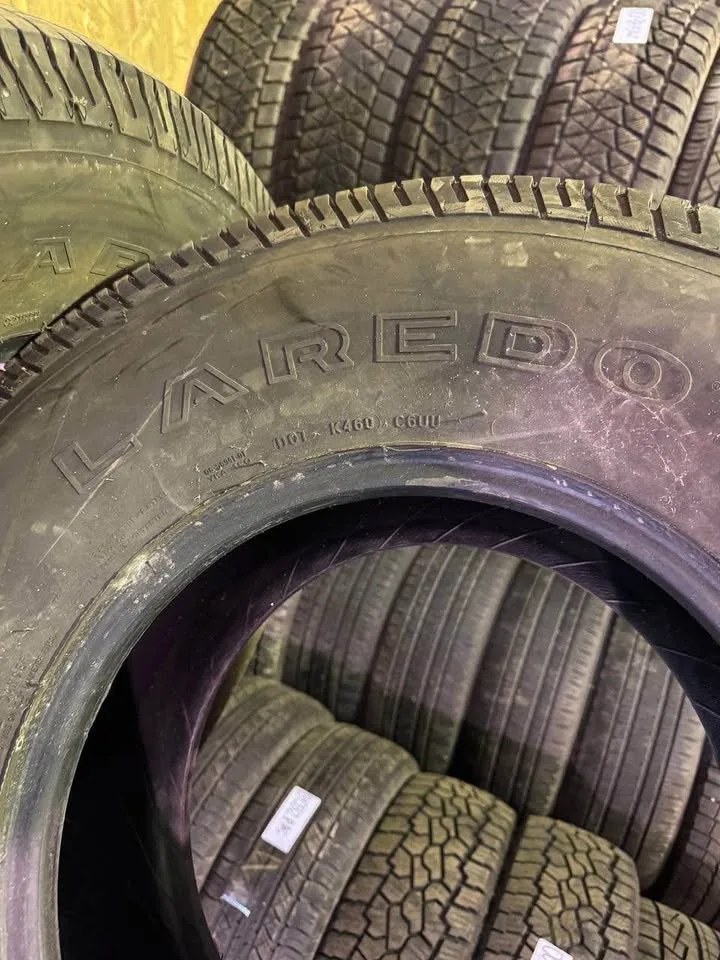 Tires 31X10.5R15 Uniroyal image indicator(4)
