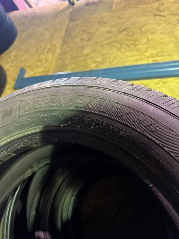 Tires 225/65R17 Michelin image indicator(4)