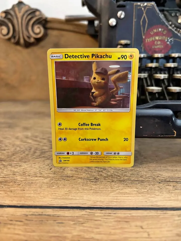 Detective Pikachu SM190 Pokemon Card thumbnail