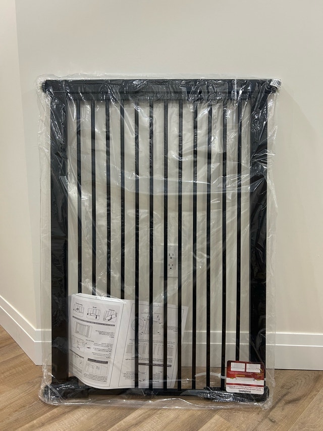 Baby Gate - Brand New - photo 2