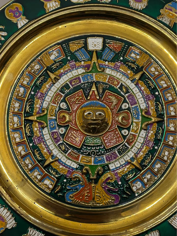 Vintage Mexican Aztec Calendar Plate - photo 2