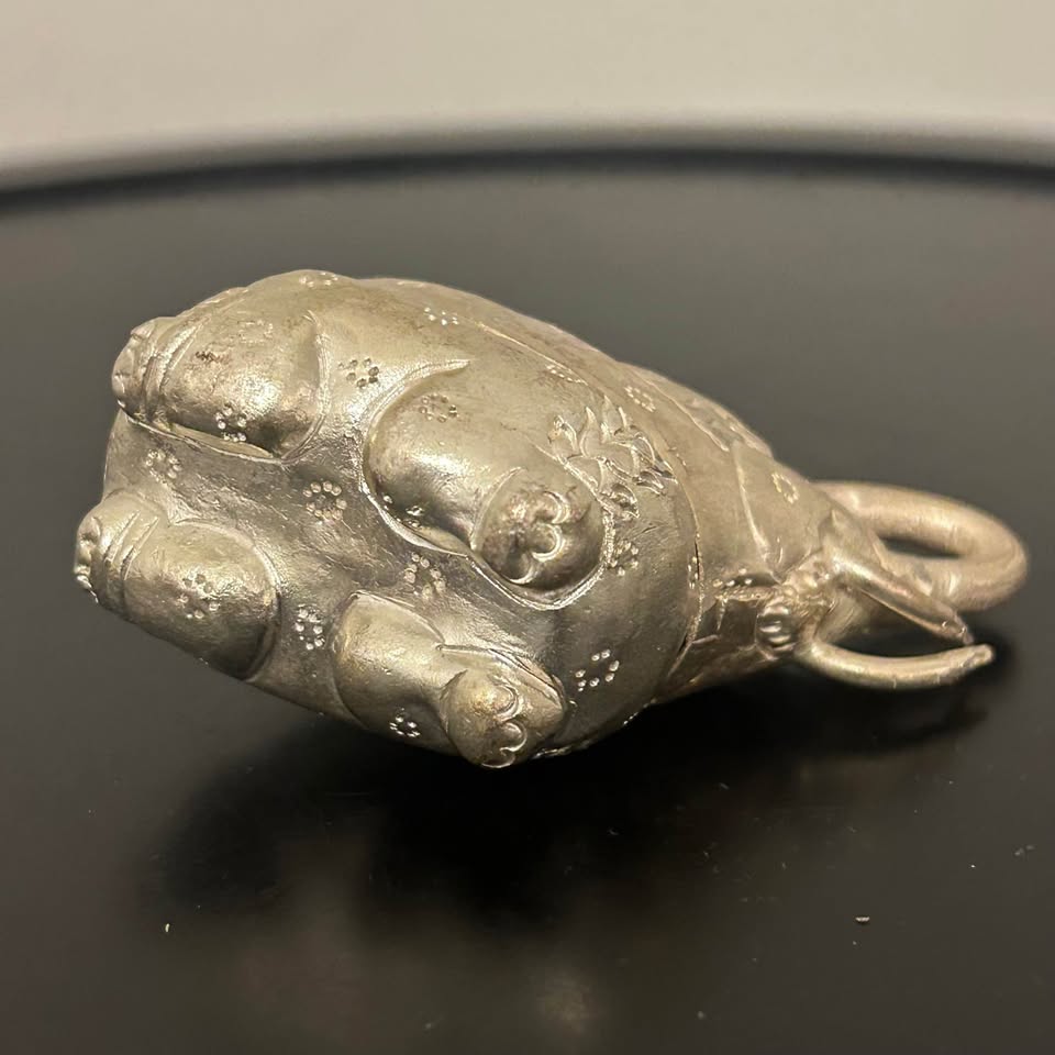 Small Vintage Cambodian Silver-Plated Elephant Box - photo 5