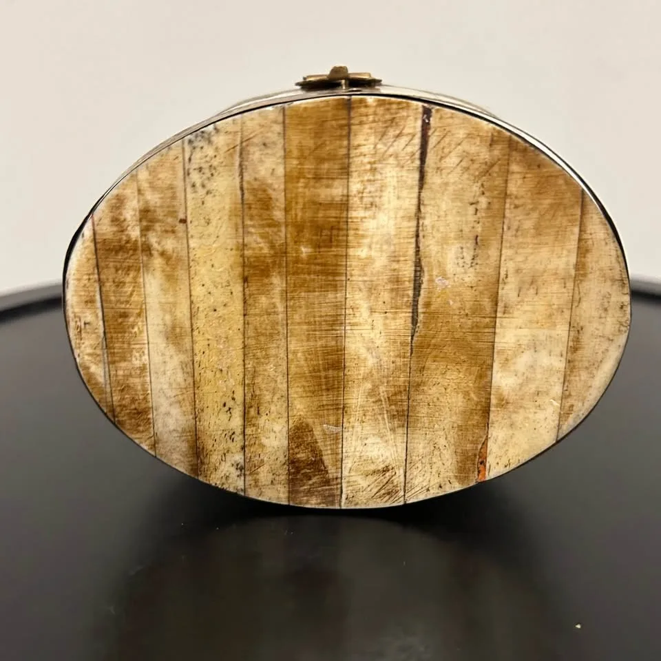Vintage Handcrafted Bone and Brass Jewelry Box image indicator(5)