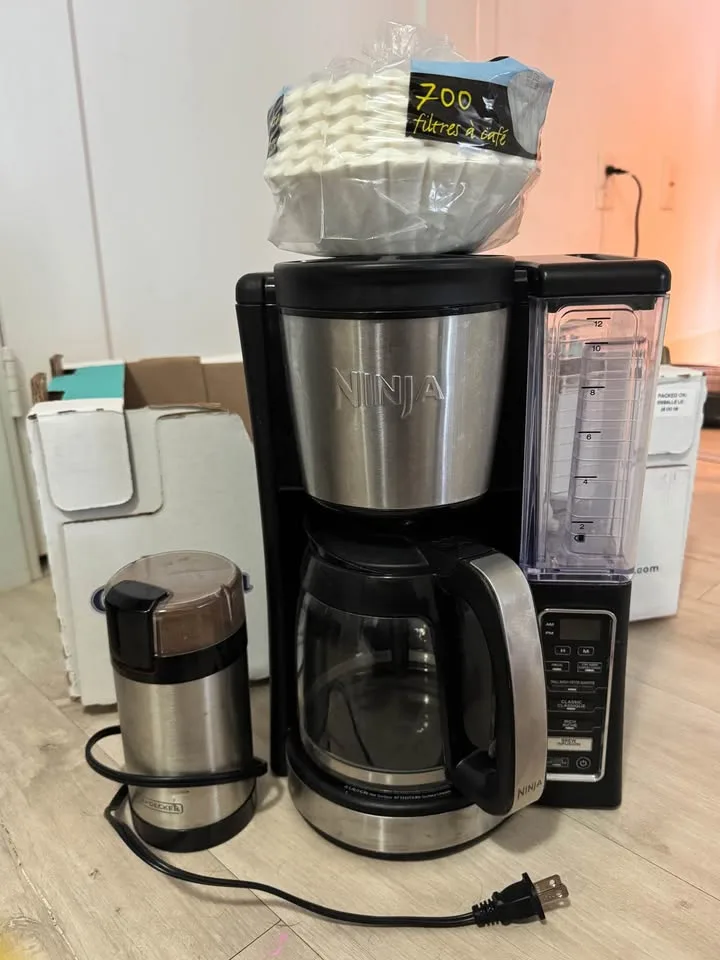 12 cup Ninja coffee maker + bundle image indicator(4)