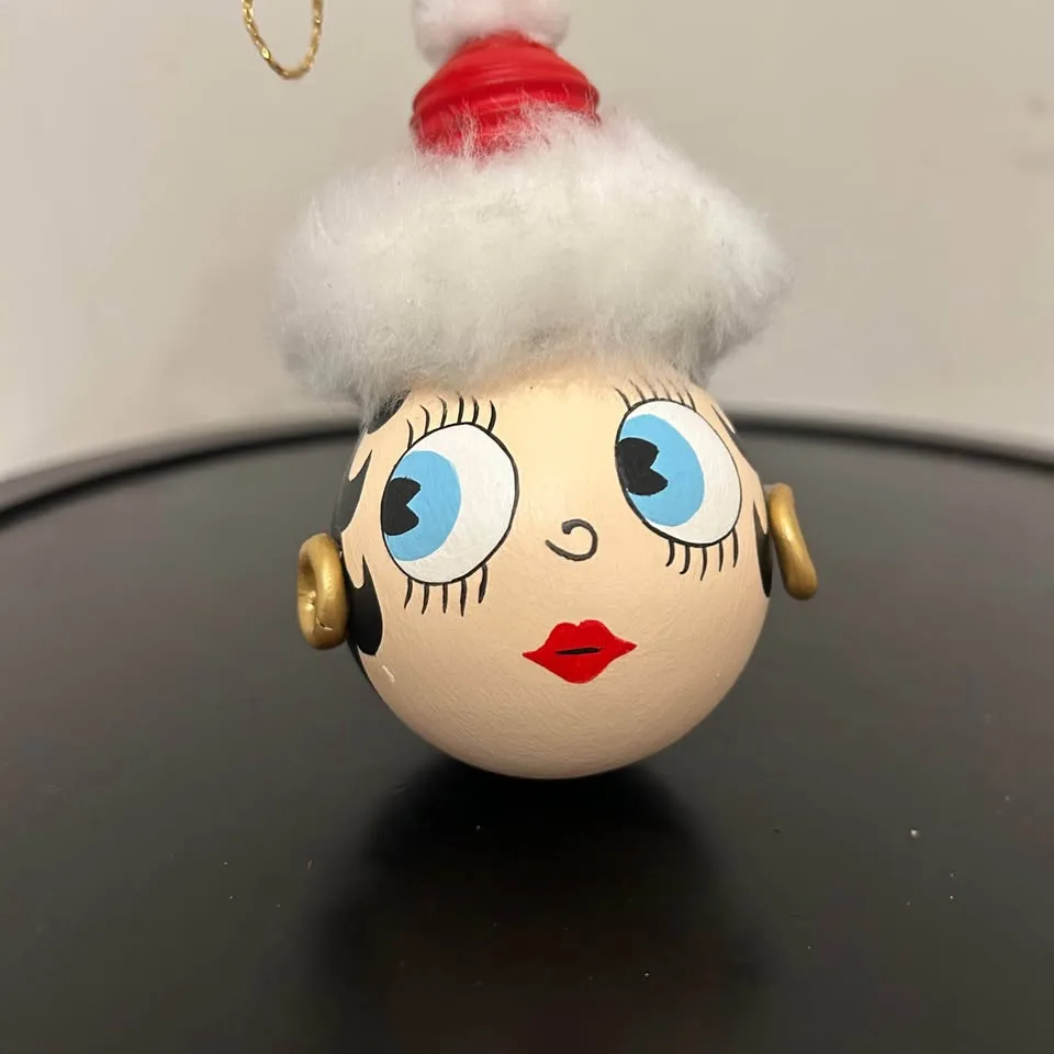 Hand-painted Betty Boop Christmas Ornament – Signed 2009 image indicator(2)