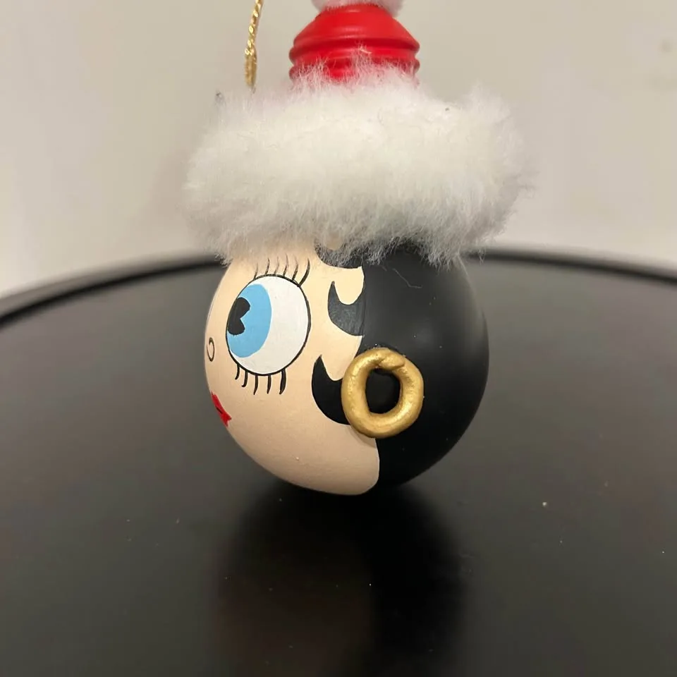 Hand-painted Betty Boop Christmas Ornament – Signed 2009 image indicator(5)