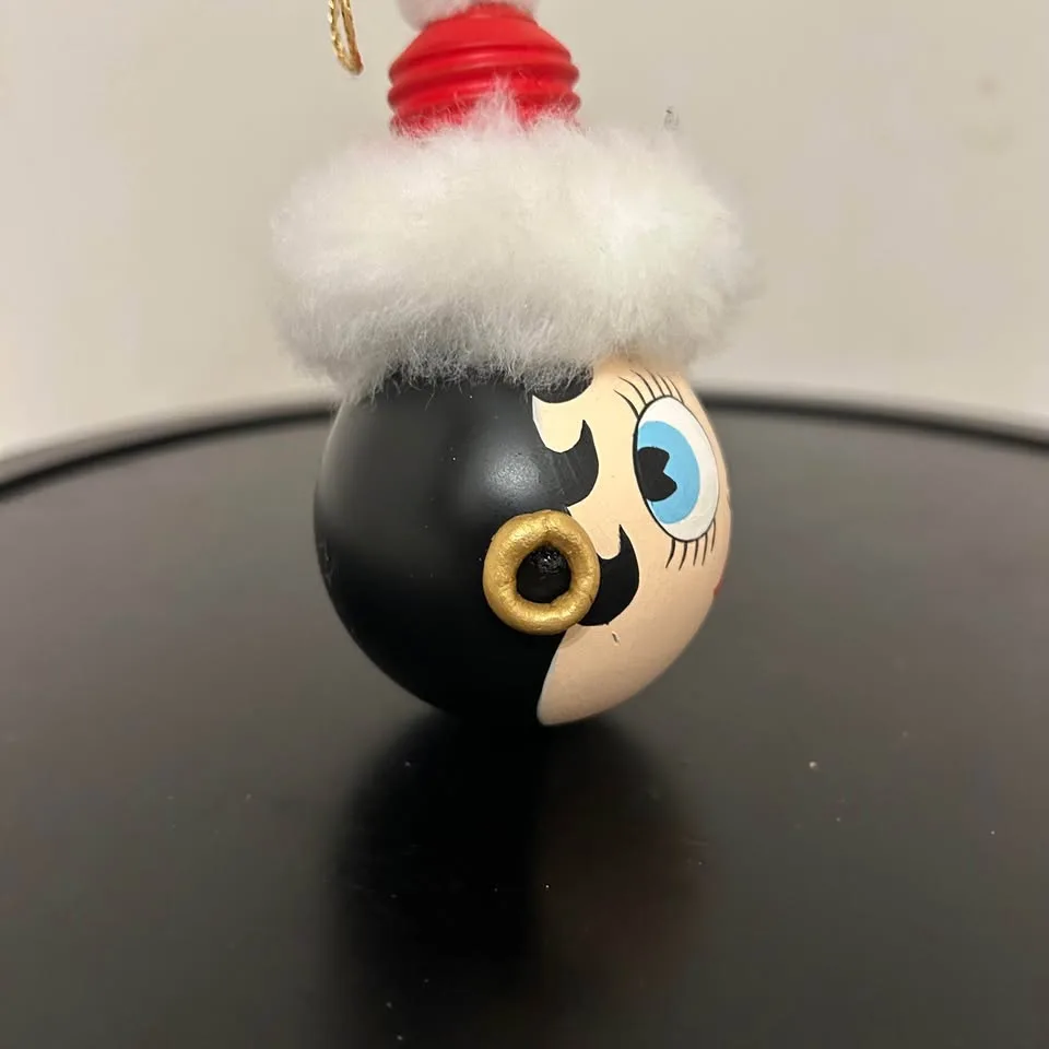 Hand-painted Betty Boop Christmas Ornament – Signed 2009 image indicator(6)