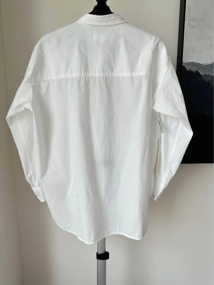 Aritzia 80s Comfy Denim Shirt Size S NWT image indicator(3)