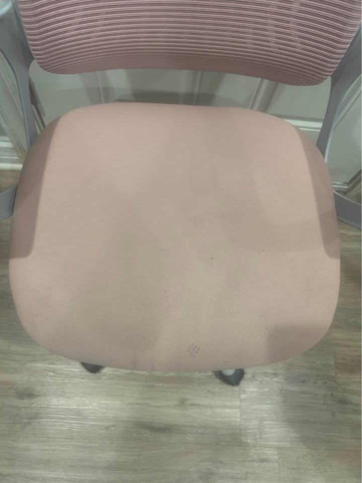 Pink Swivel Office Chair with Wheels - photo 3