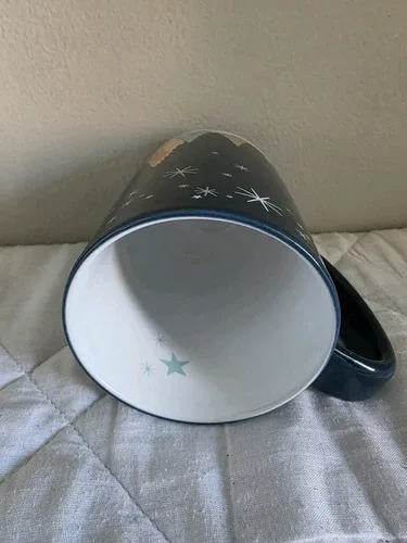 Davids Tea Nordic Tea Mug Penguin Tea Party Winter Scene Cup, Li image indicator(7)