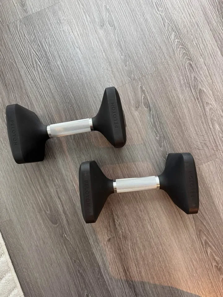 Peloton dumbbell 20Lbs/ 9.1Kg (sets of two) image indicator(3)