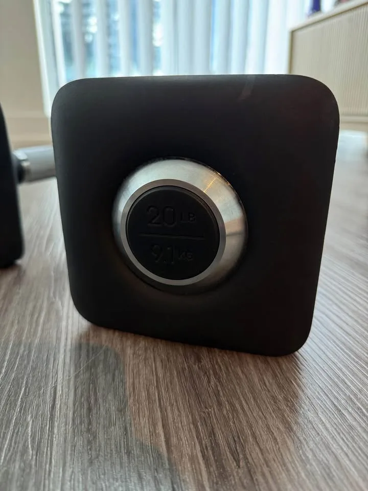 Peloton dumbbell 20Lbs/ 9.1Kg (sets of two) image indicator(4)